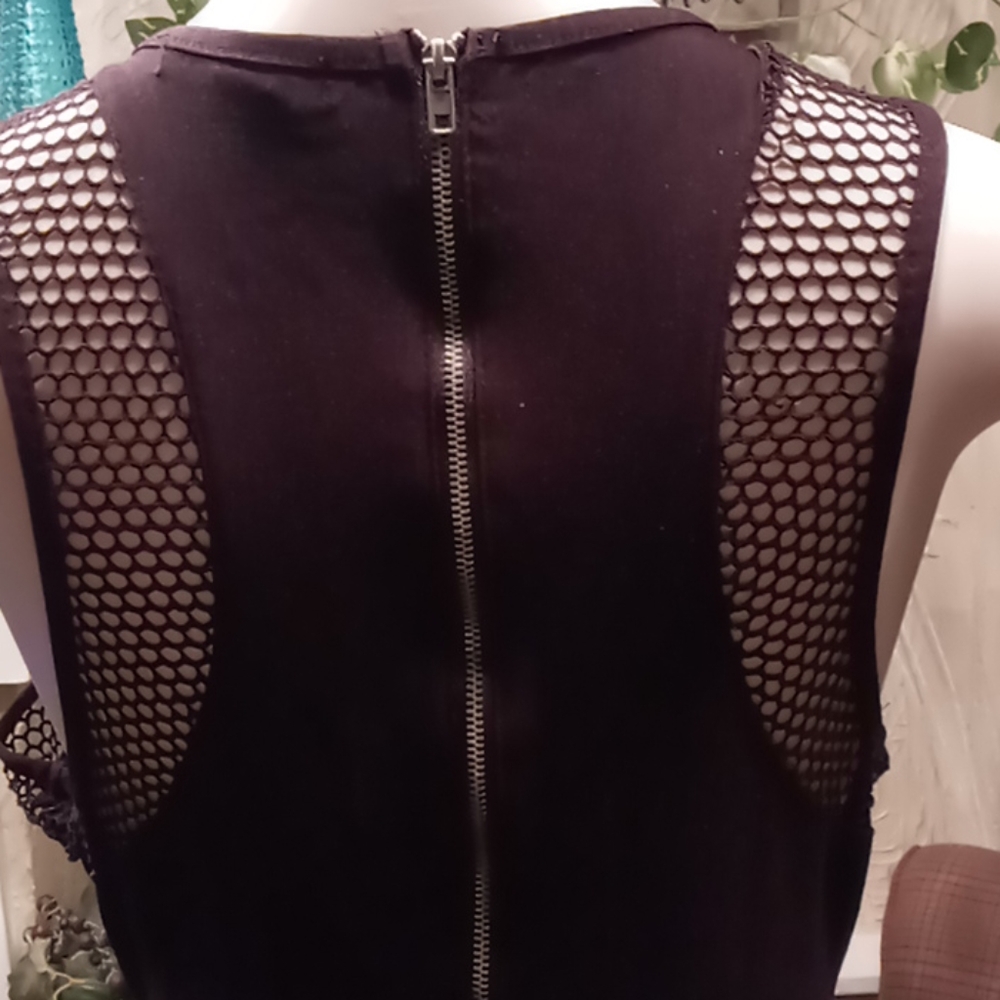Jumpsuit - Picture 4 of 7